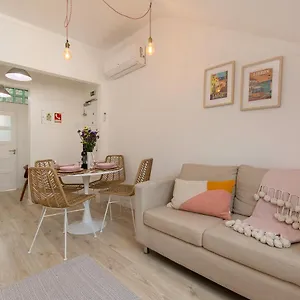 Appartement New Bright&cozy In Graça Portugal